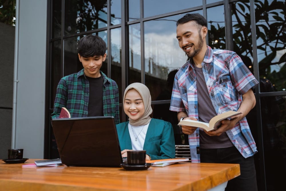 Panduan Lengkap Investasi Saham bagi Mahasiswa