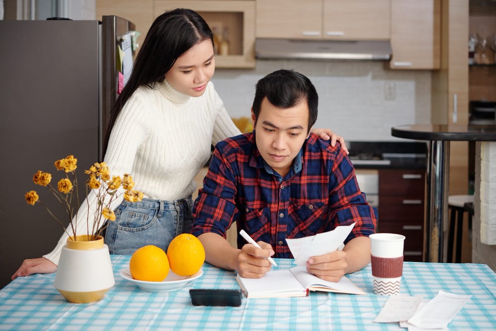 Tips Pintar Mengatur Gaji di Bawah 5 Juta
